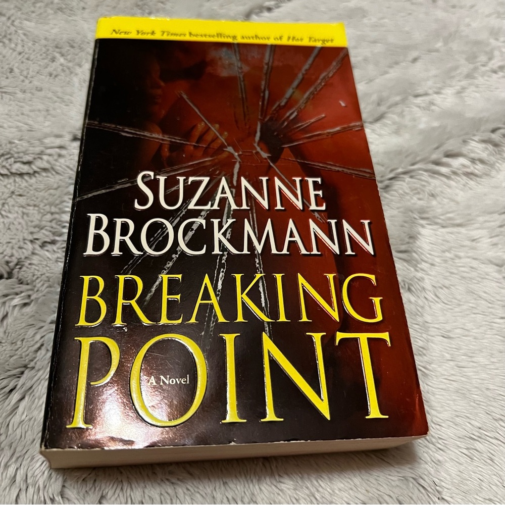 🌴Breaking Point by Suzanne Brockmann Paperback Book